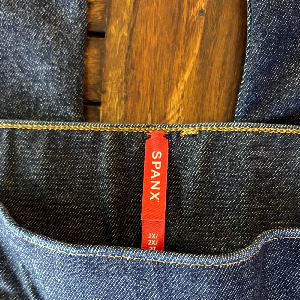 SPANX® dark WASH PULL-ON CROPPED WIDE LEG JEANS 2X - Picture 3 of 5